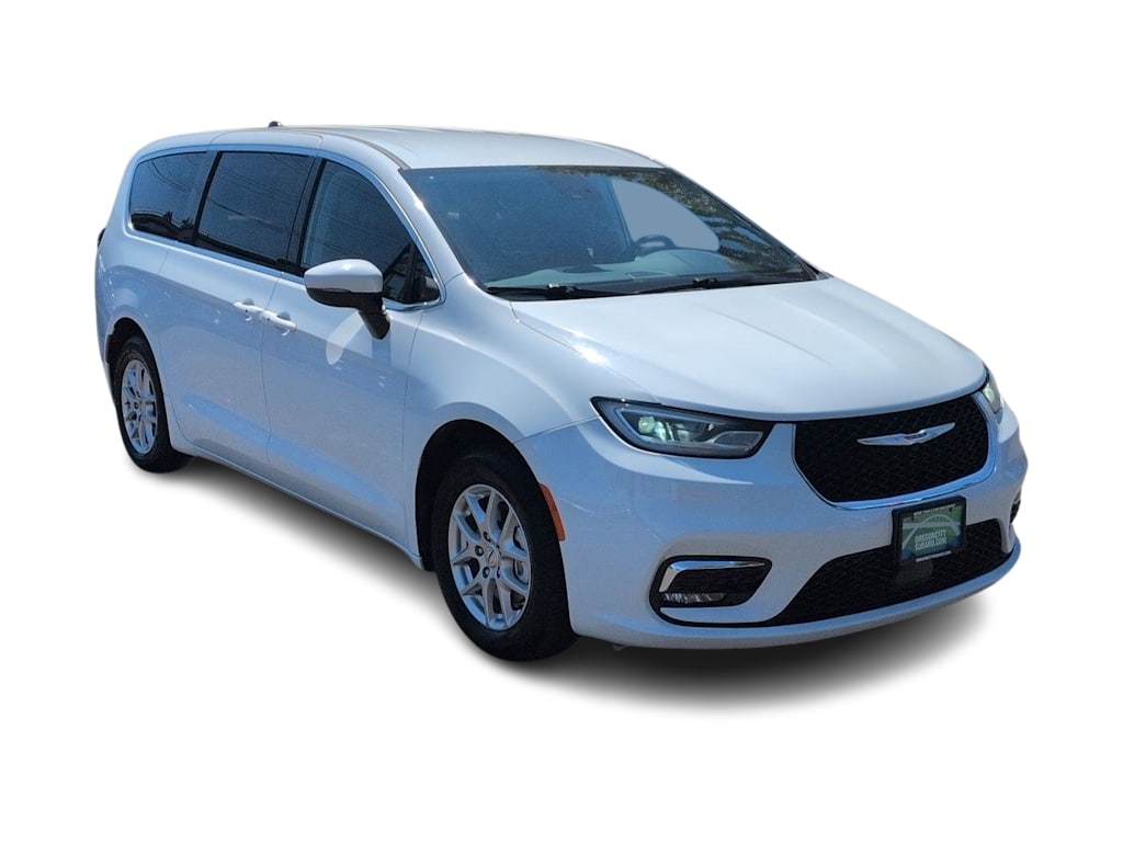 Thumbnail: 2023 Chrysler Pacifica - 20