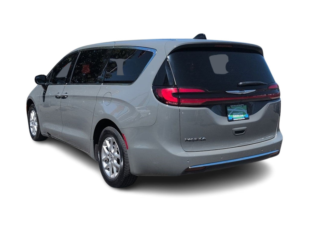 Thumbnail: 2025 Chrysler Pacifica - 4