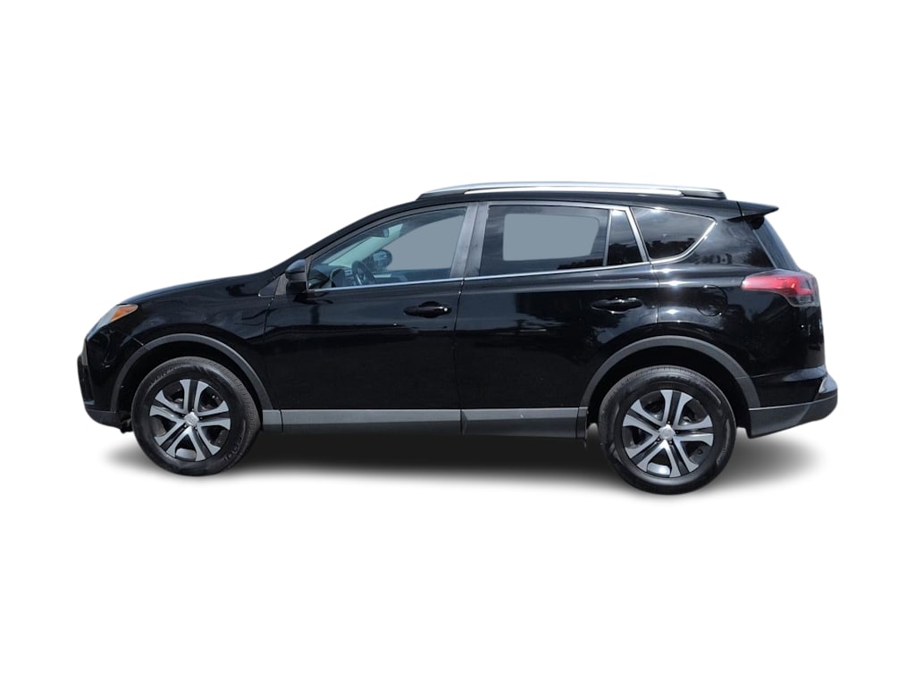 Thumbnail: 2016 Toyota RAV4 - 3