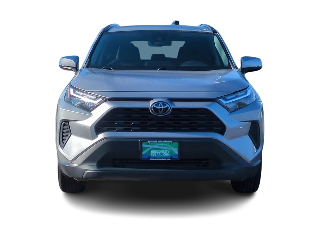 2022 Toyota RAV4 XLE 6