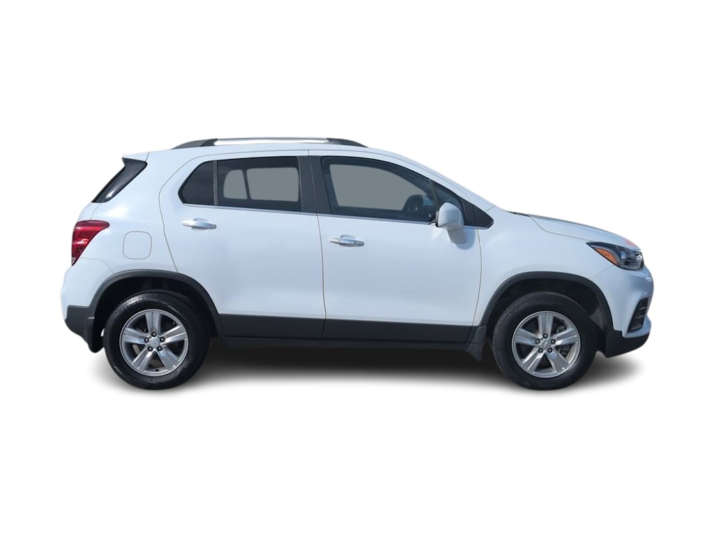 Thumbnail: 2018 Chevrolet Trax - 24