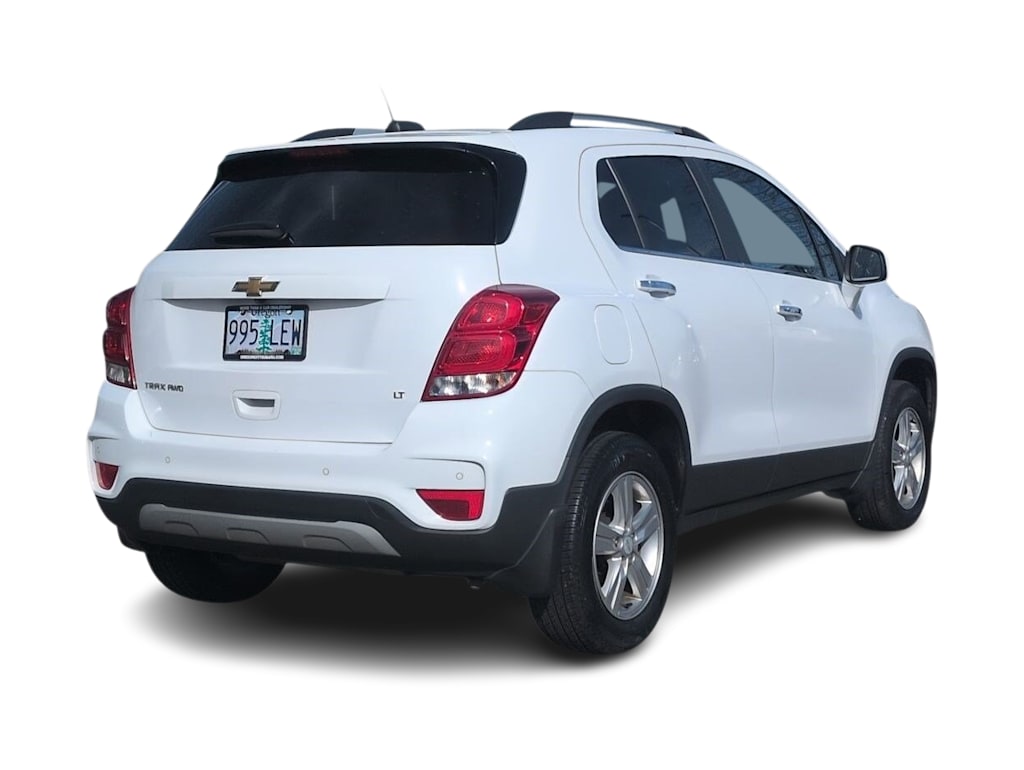 Thumbnail: 2018 Chevrolet Trax - 23