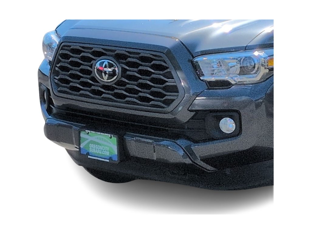 Thumbnail: 2020 Toyota Tacoma - 24
