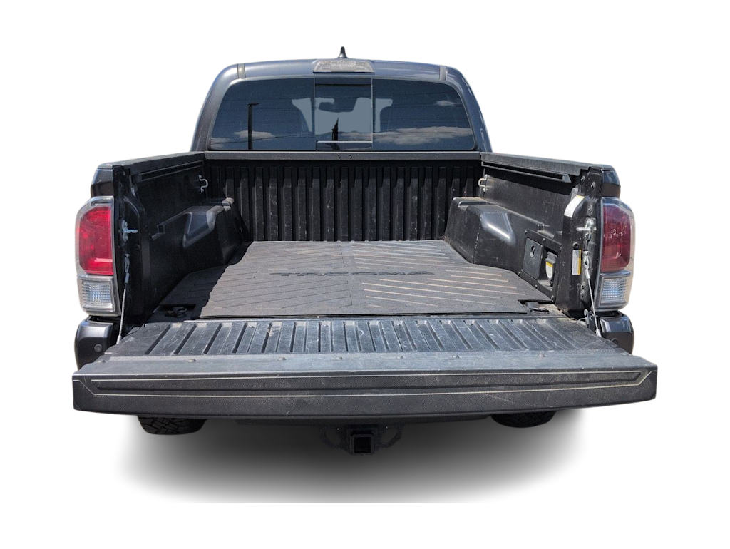 Thumbnail: 2021 Toyota Tacoma - 17
