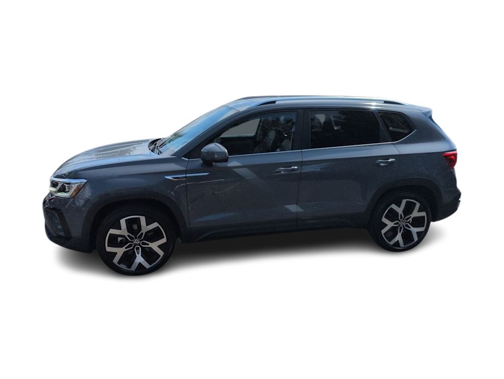 Thumbnail: 2022 Volkswagen Taos - 3