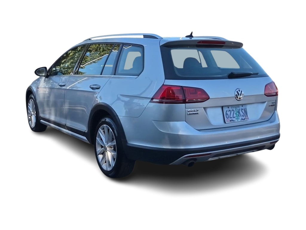 Thumbnail: 2017 Volkswagen Golf - 4