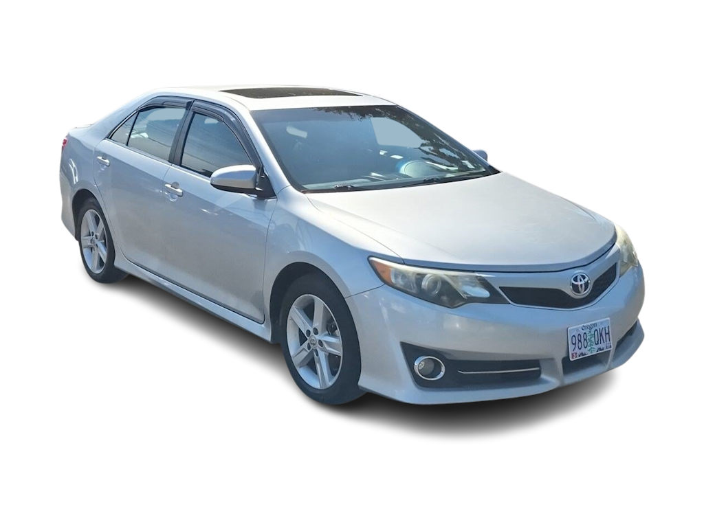 Thumbnail: 2012 Toyota Camry - 21
