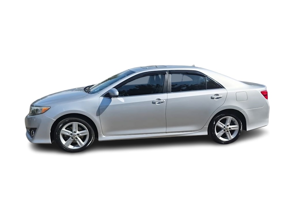 Thumbnail: 2012 Toyota Camry - 3