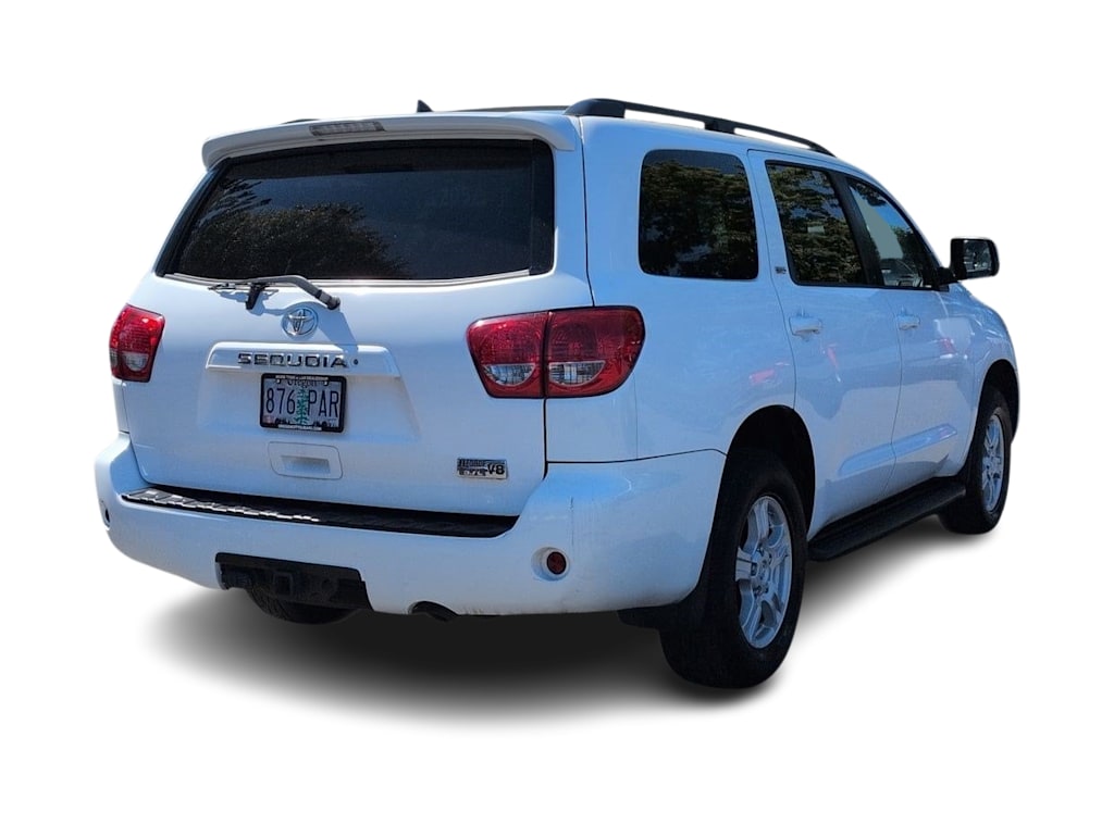 Thumbnail: 2015 Toyota Sequoia - 22
