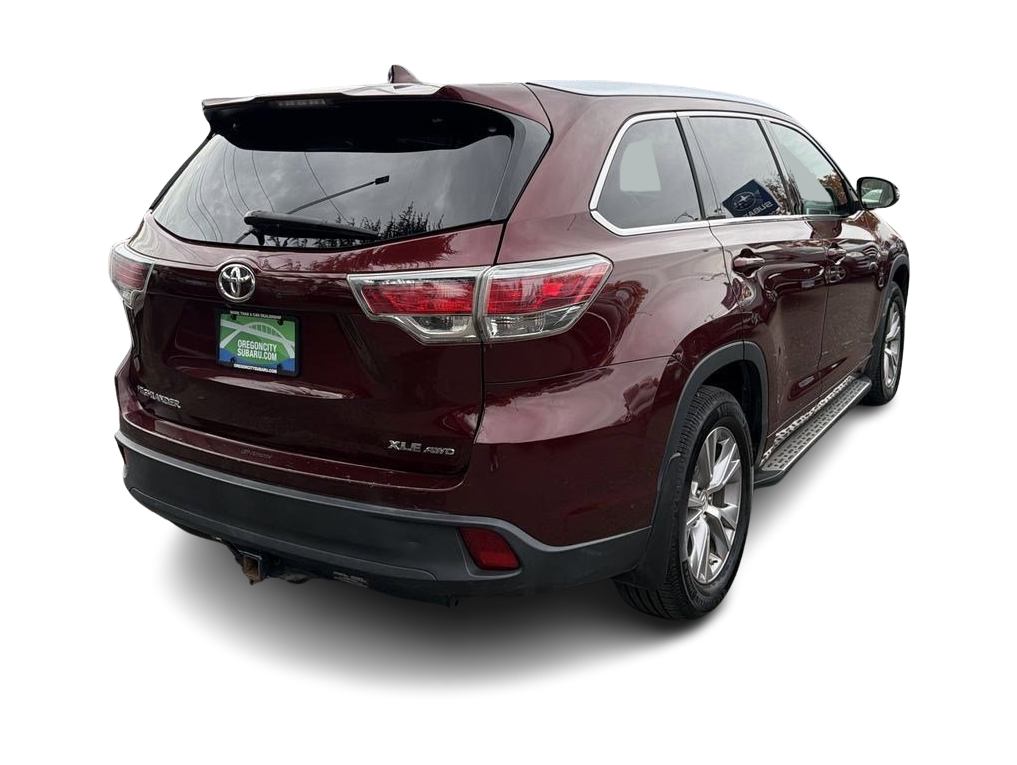 Thumbnail: 2015 Toyota Highlander - 28