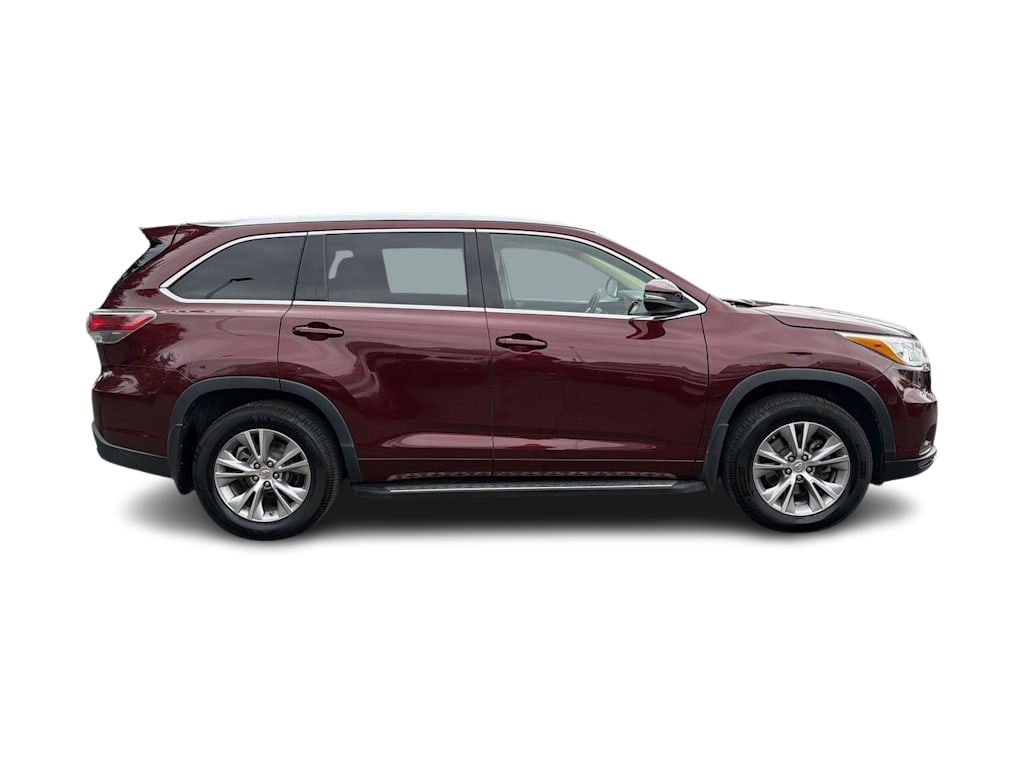 Thumbnail: 2015 Toyota Highlander - 29