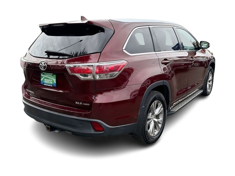 Thumbnail: 2015 Toyota Highlander - 23