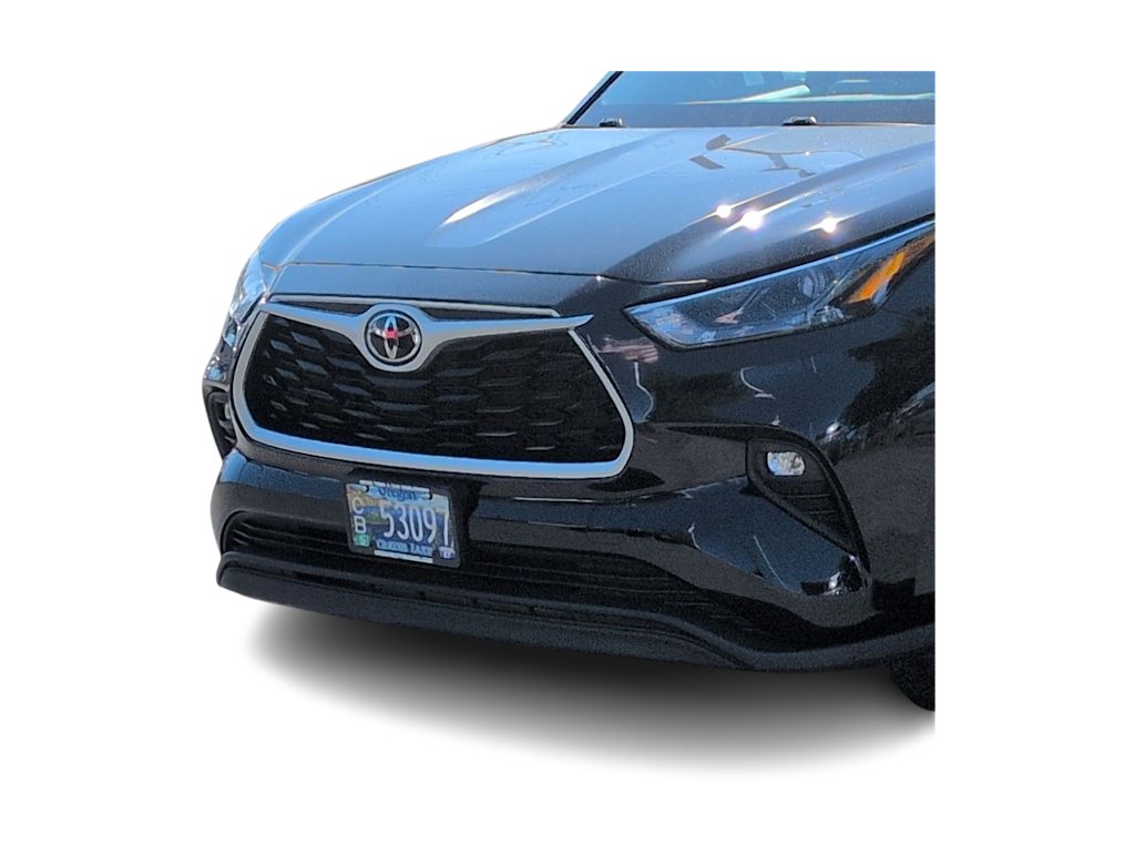 Thumbnail: 2023 Toyota Highlander - 23