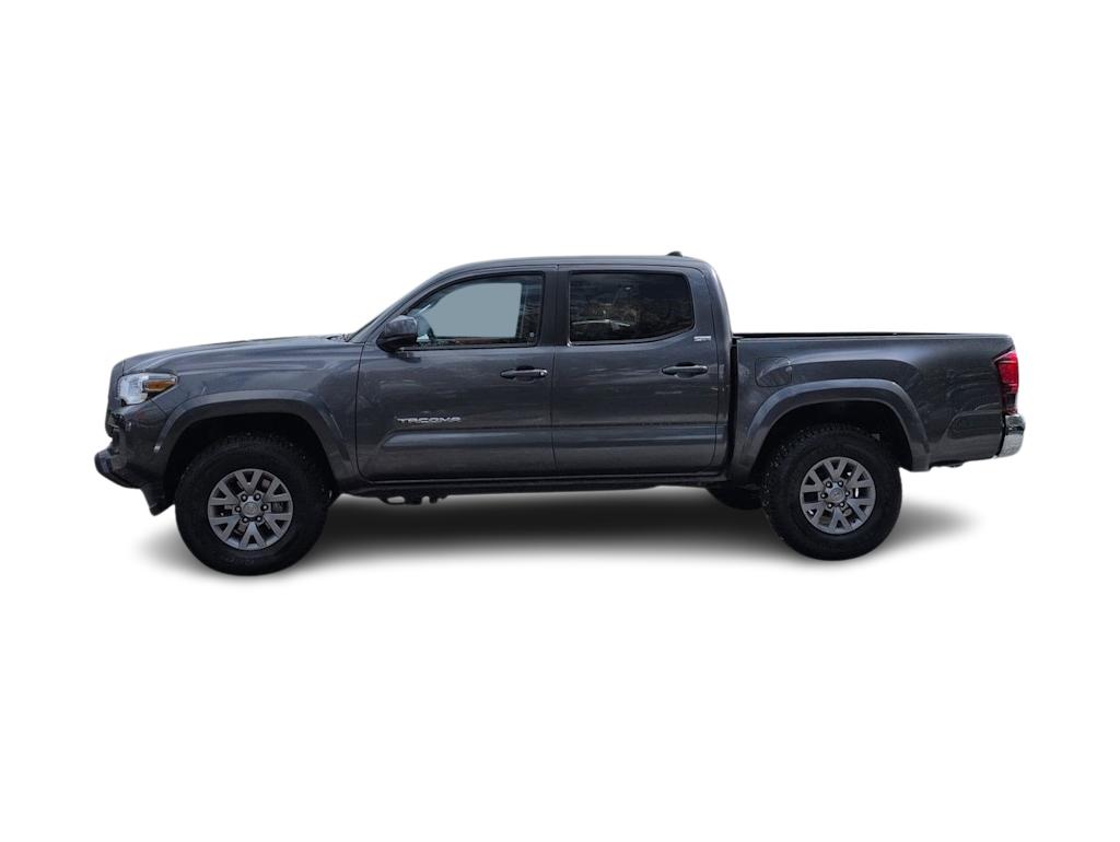 Thumbnail: 2019 Toyota Tacoma - 3