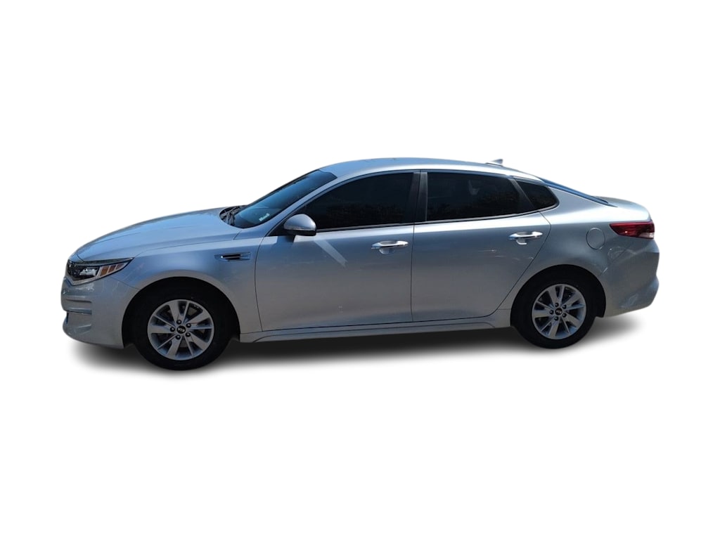 Thumbnail: 2016 Kia Optima - 3