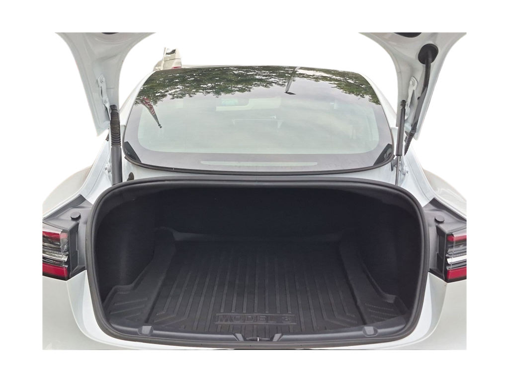 Thumbnail: 2022 Tesla Model 3 - 14