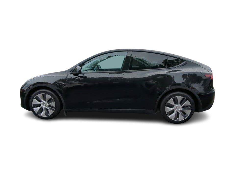 Used 2021 Tesla Model Y Long Range with VIN 5YJYGDEE4MF062700 for sale in Hudson, WI