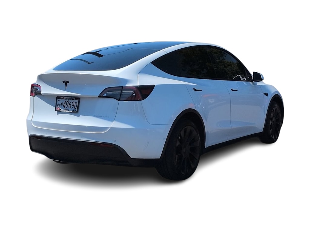 Thumbnail: 2021 Tesla Model Y - 18