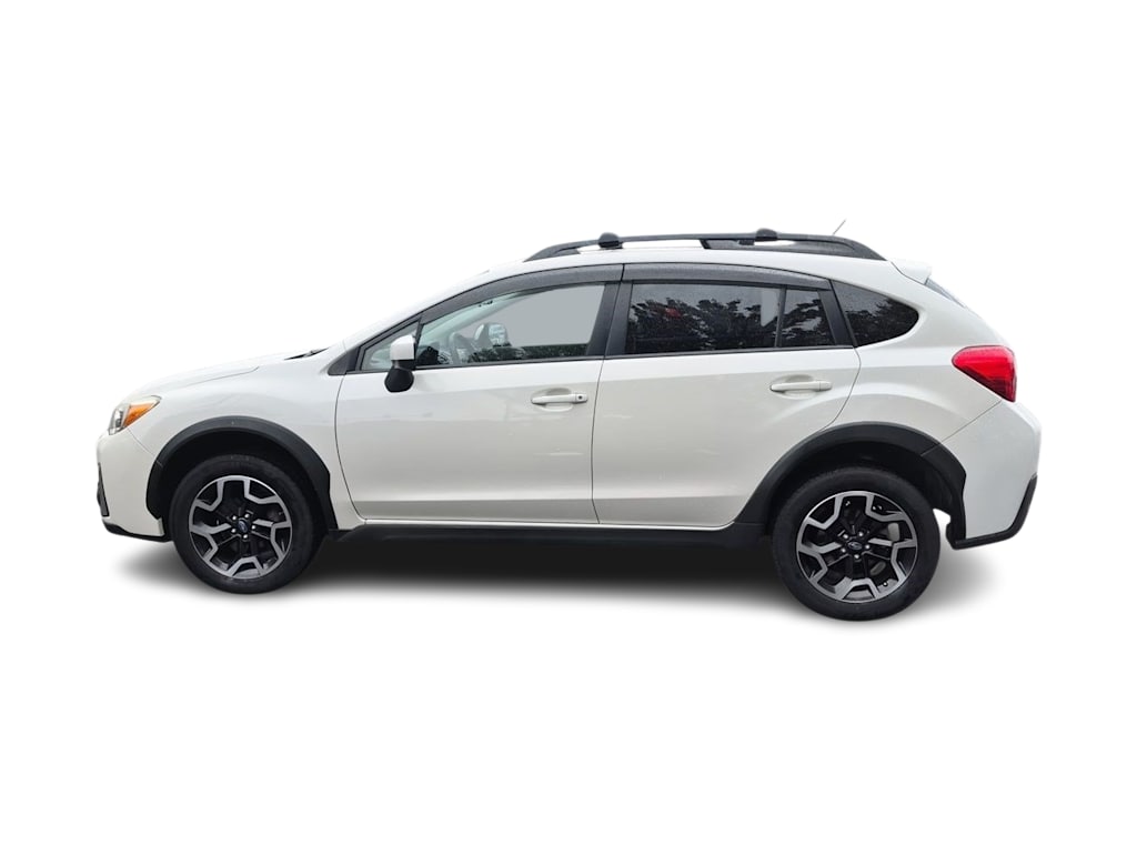 Thumbnail: 2016 Subaru Crosstrek - 3