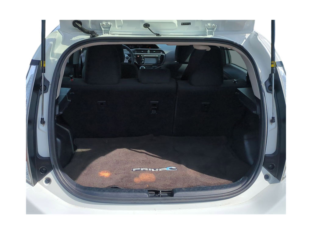 Thumbnail: 2016 Toyota Prius c - 18