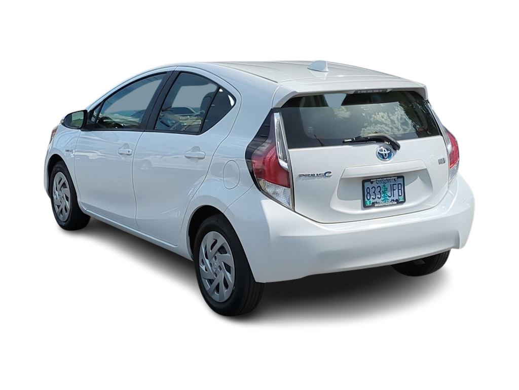 Thumbnail: 2016 Toyota Prius c - 4