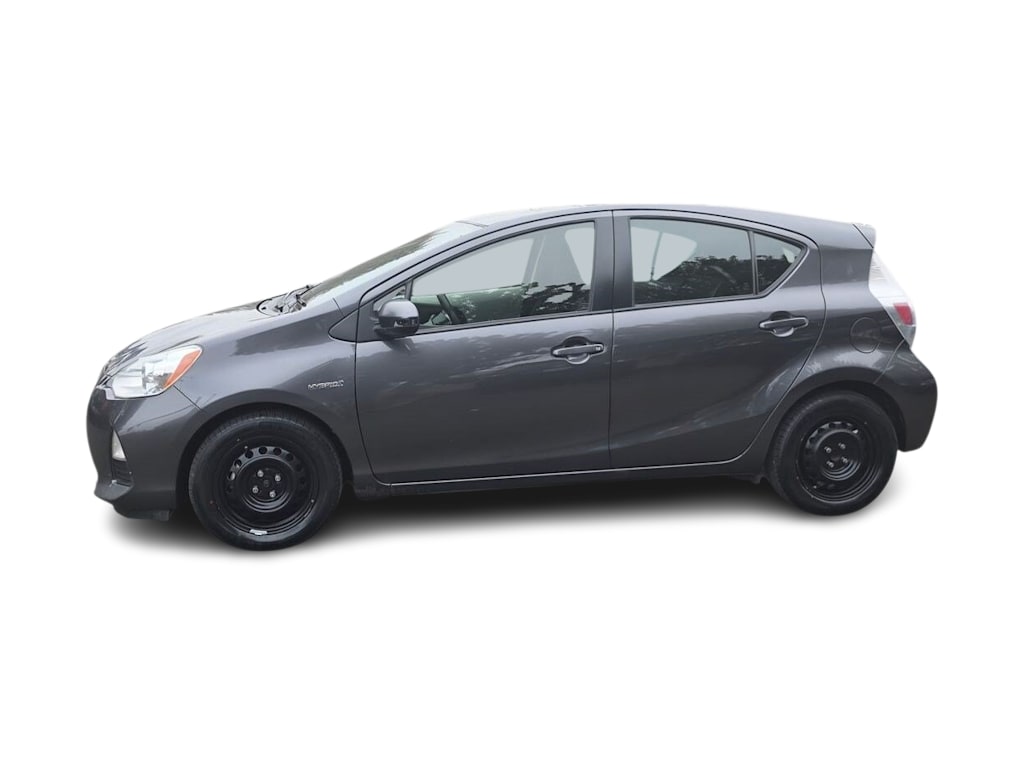 Thumbnail: 2012 Toyota Prius c - 3