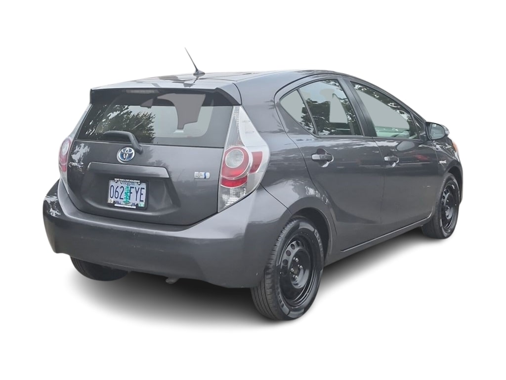 Thumbnail: 2012 Toyota Prius c - 22