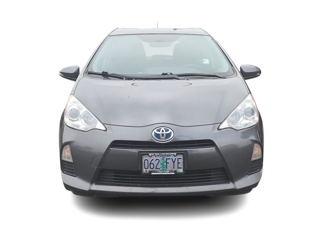 Thumbnail: 2012 Toyota Prius c - 5