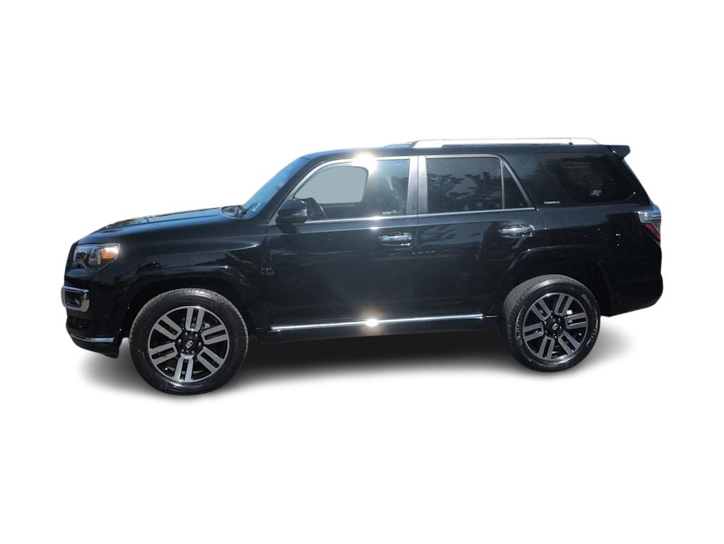 Thumbnail: 2016 Toyota 4Runner - 3