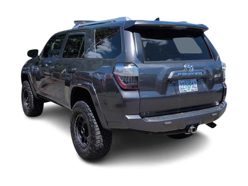 Thumbnail: 2017 Toyota 4Runner - 4