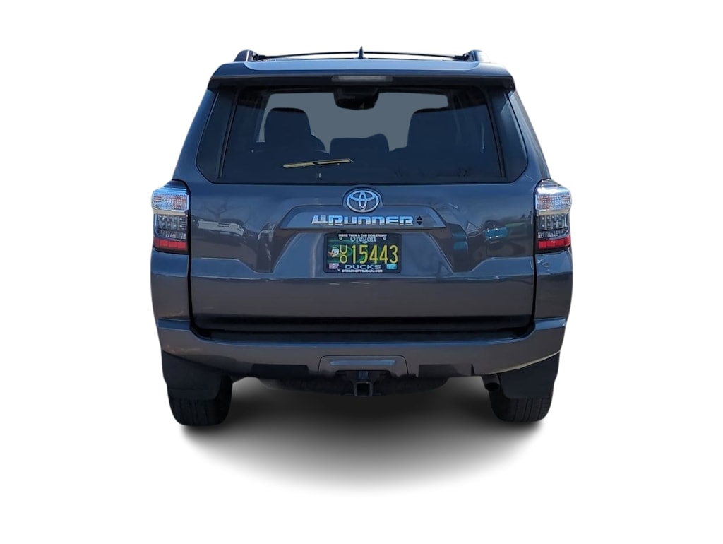 2022 Toyota 4Runner SR5 5