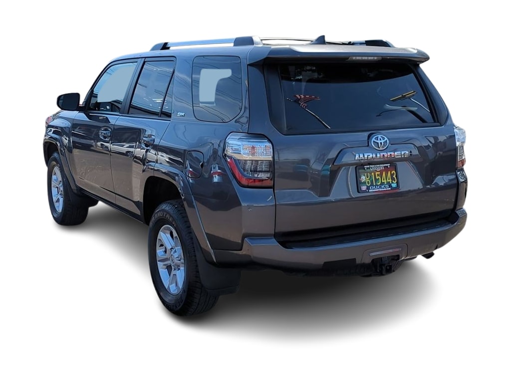 2022 Toyota 4Runner SR5 4