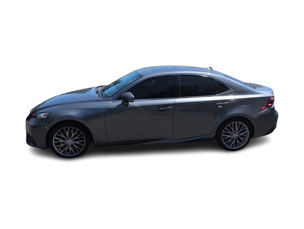 Thumbnail: 2016 Lexus IS - 3