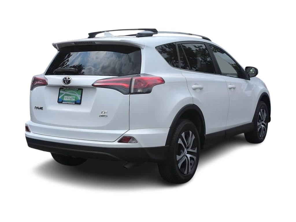 Thumbnail: 2017 Toyota RAV4 - 23