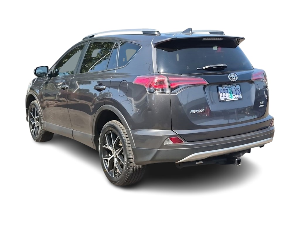 Thumbnail: 2018 Toyota RAV4 - 4