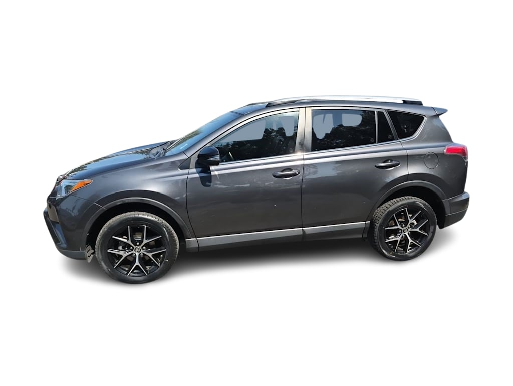 Thumbnail: 2018 Toyota RAV4 - 3