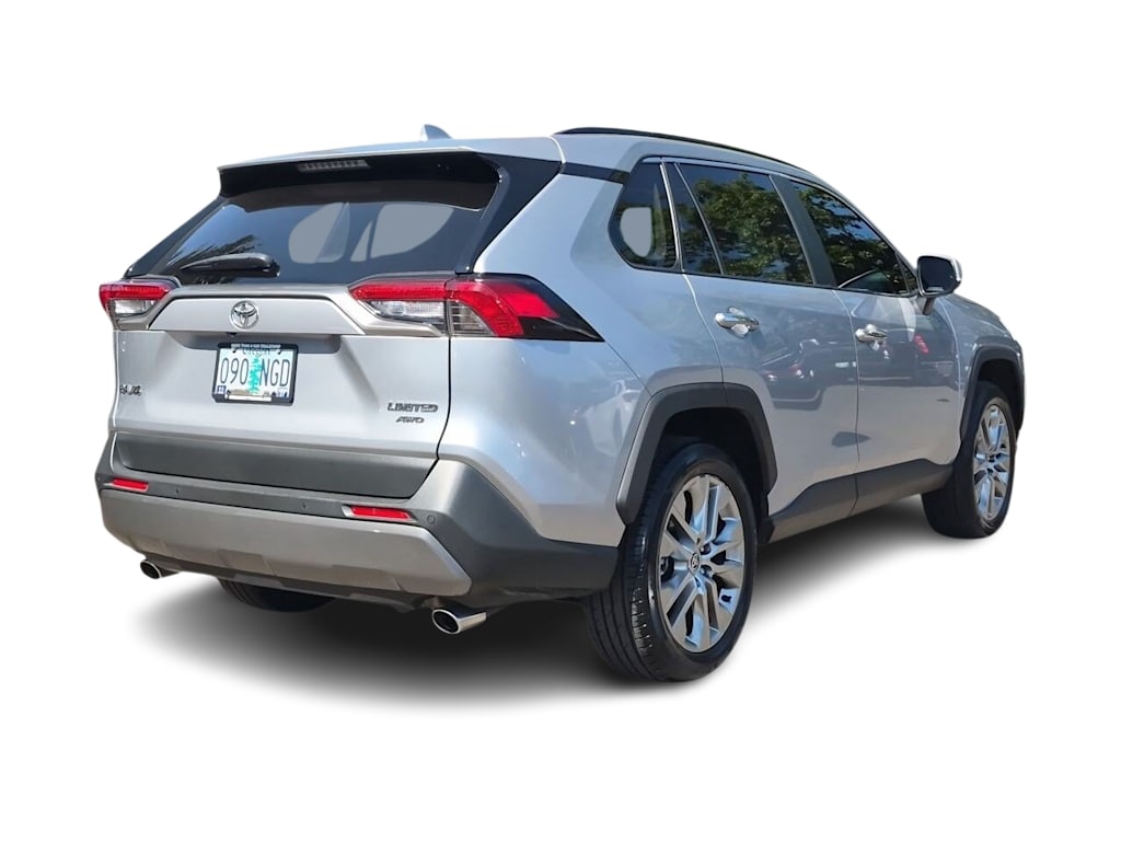 Thumbnail: 2021 Toyota RAV4 - 21