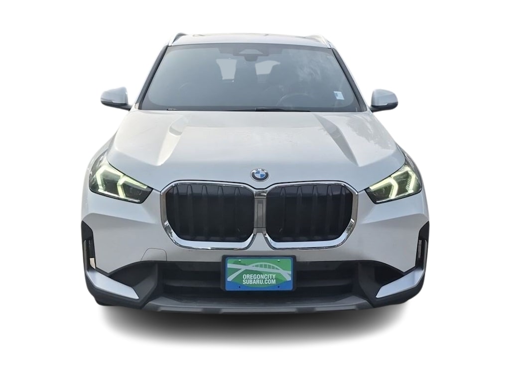 Thumbnail: 2023 BMW X1 - 6