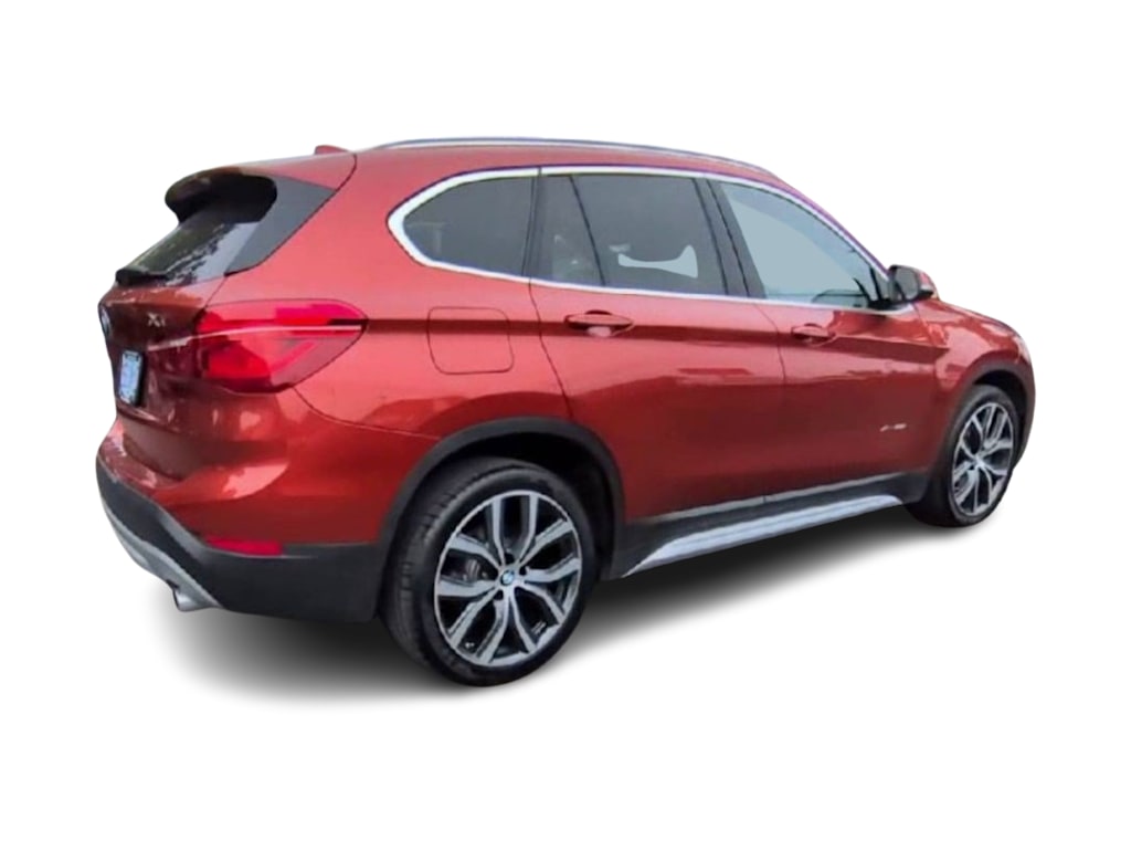 Thumbnail: 2018 BMW X1 - 24
