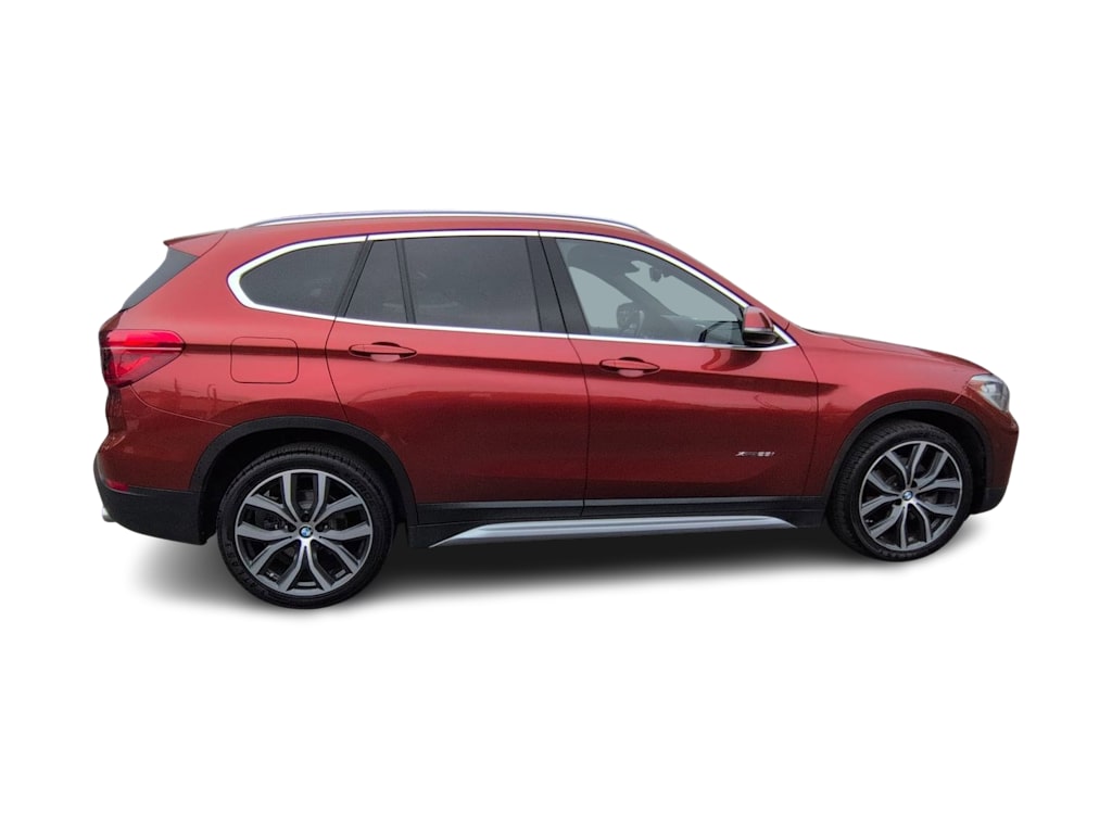 Thumbnail: 2018 BMW X1 - 30