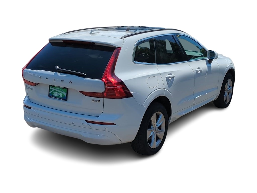 Thumbnail: 2022 Volvo XC60 - 23