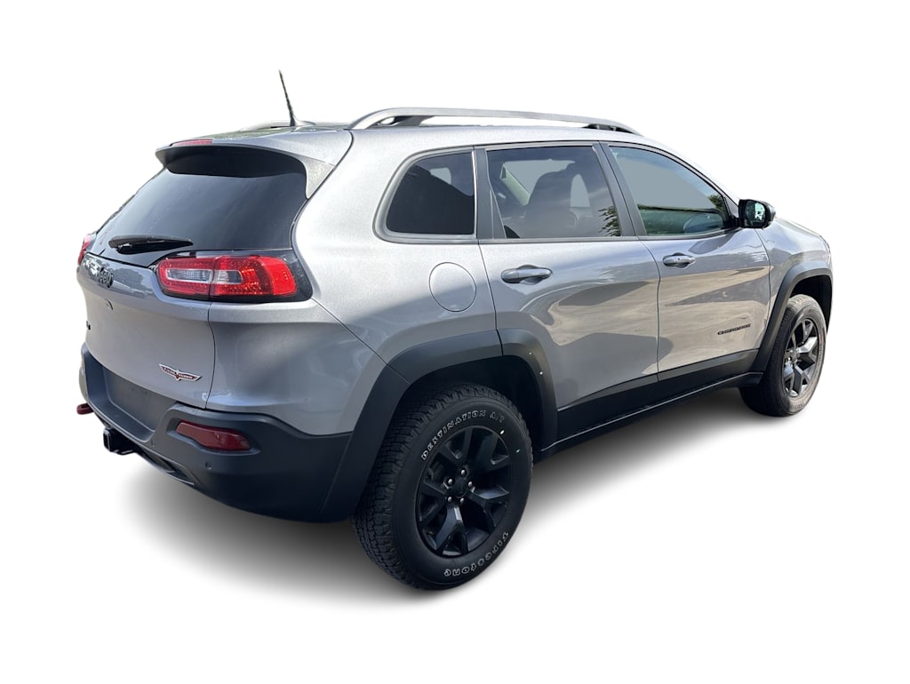 Thumbnail: 2018 Jeep Cherokee - 8