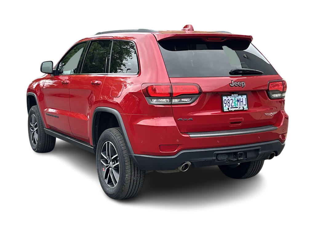 Thumbnail: 2017 Jeep Grand Cherokee - 3