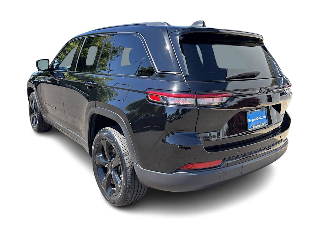 Thumbnail: 2023 Jeep Grand Cherokee - 3