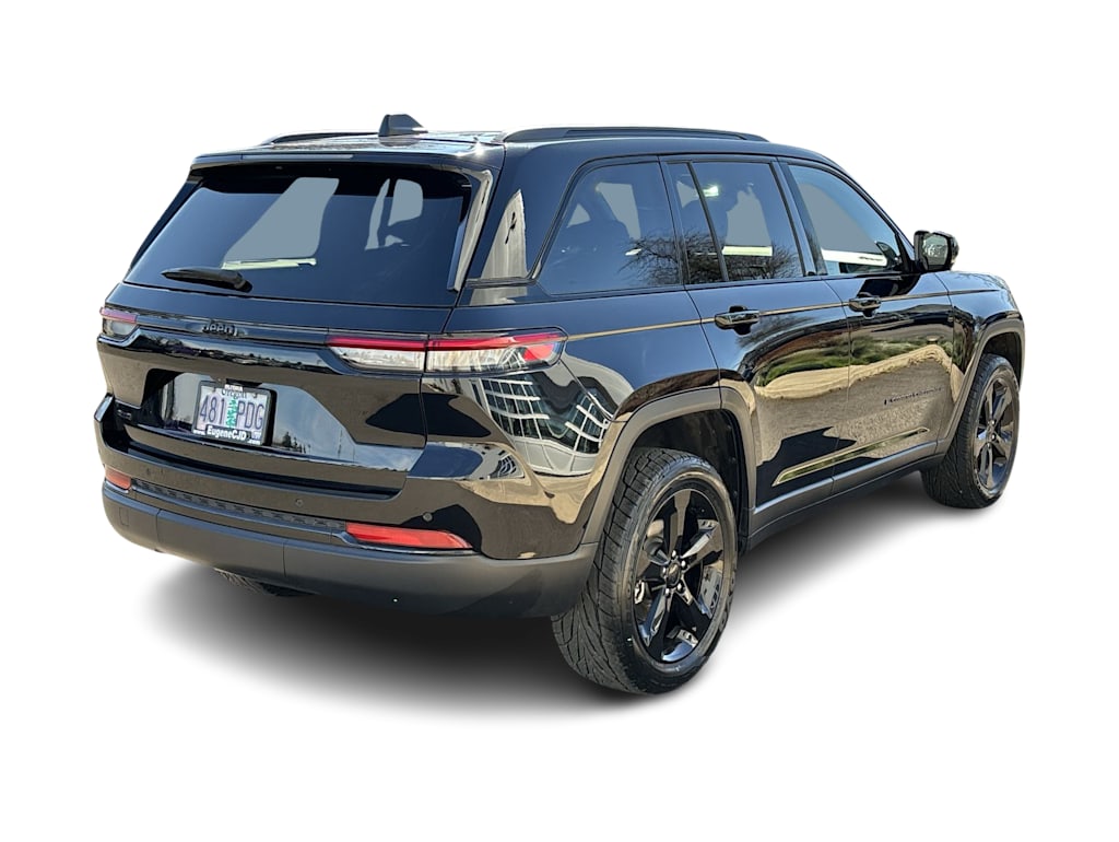 Thumbnail: 2023 Jeep Grand Cherokee - 11