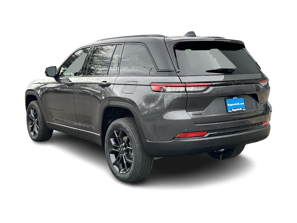 Thumbnail: 2025 Jeep Grand Cherokee - 3