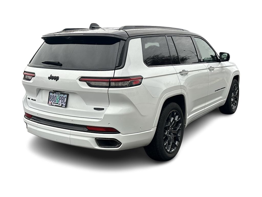 Thumbnail: 2023 Jeep Grand Cherokee L - 11