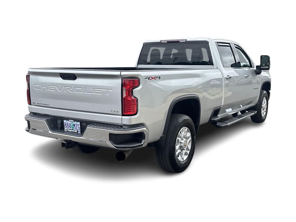 Thumbnail: 2022 Chevrolet Silverado 3500 - 11