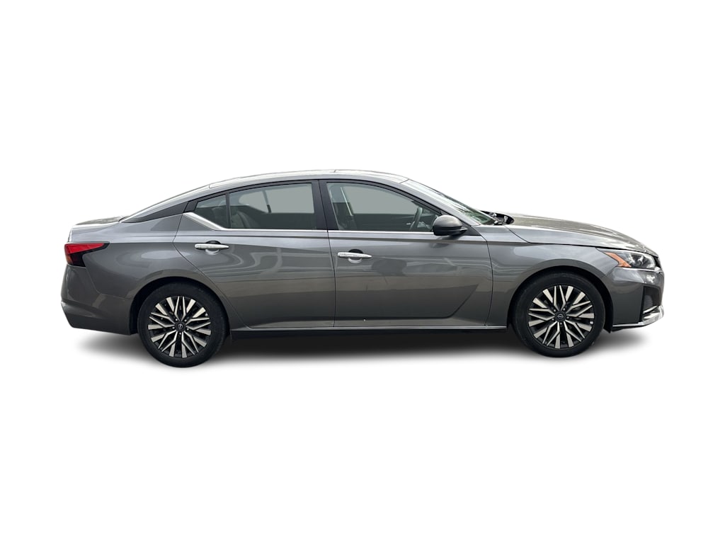Thumbnail: 2024 Nissan Altima - 9