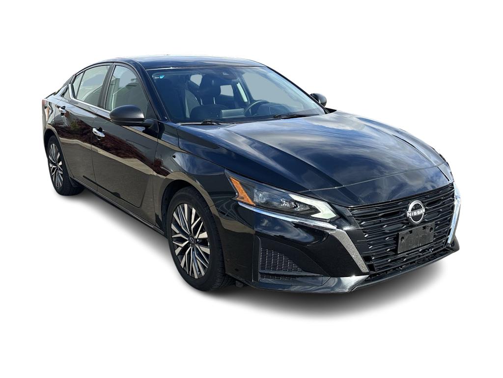 Thumbnail: 2025 Nissan Altima - 9